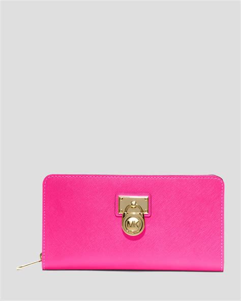 michael kors hamilton wallet pink|Michael Kors optic white wallet.